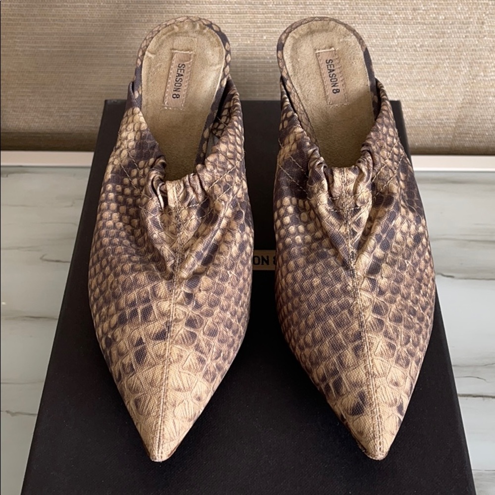 Yeezy Roccia Mesa nylon print mule pump